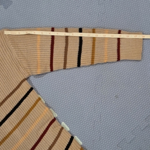 Dokotoo Women's Tan Striped Lightweight Knit Sweater Size L NWT - Picture 5 of 8